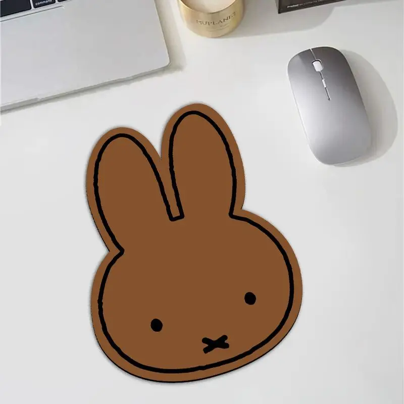 Mouse Pad em Forma de Coelho M - Desk Setup Kawaii avaliação e preço