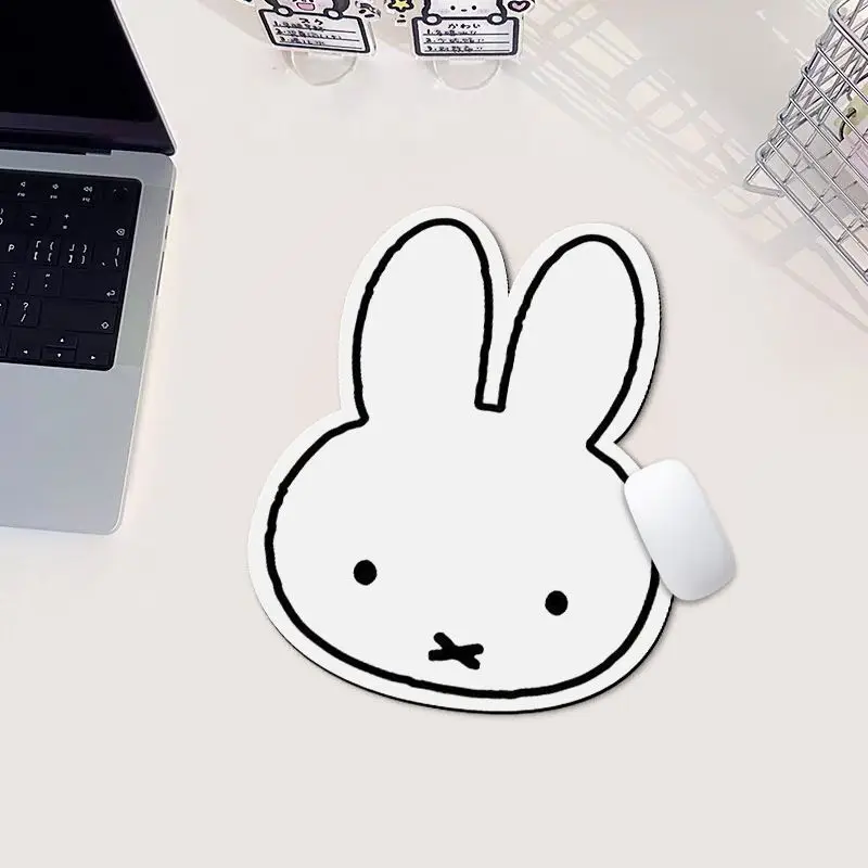Mouse Pad em Forma de Coelho M - Desk Setup Kawaii avaliação e preço